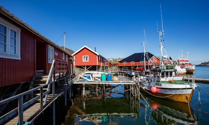 Sørvagen Hotel | The Tide - Rorbuer
