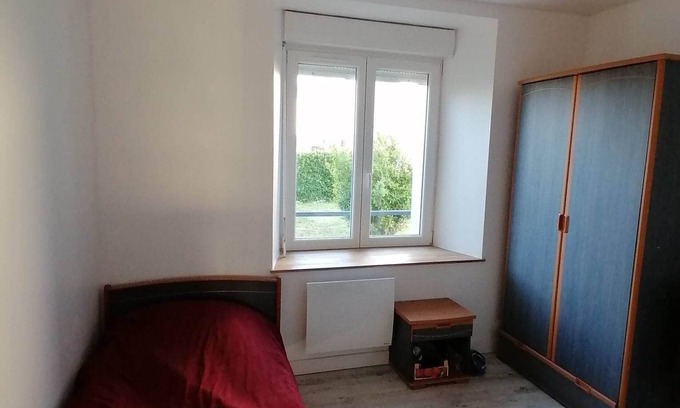 Pont-Croix House | The tie-break bathroom bedroom