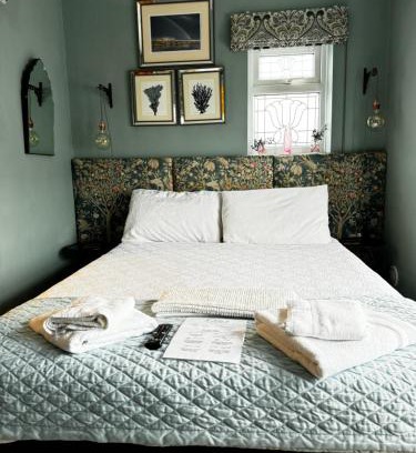 Sandown Bed & Breakfast | The Townhouse 101