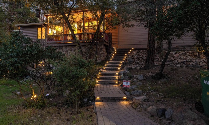 Mountain Club House | The Treehouse - Peaceful Retreat, Kid-Friendly, 1 mile to Downtown Prescott