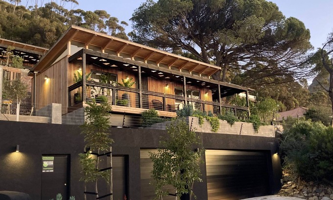 Sea Point House | The Trees of Zar