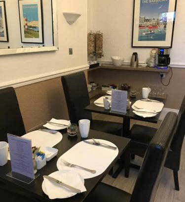 Barbican House | The Tudor Guest House