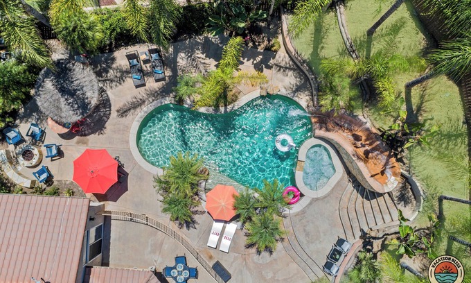 El Cajon House | The Ultimate Escape – Pool, Slide, Gym + Games!