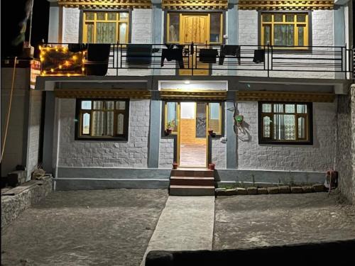 Kaza House | The Vajra Homestay By StayApart