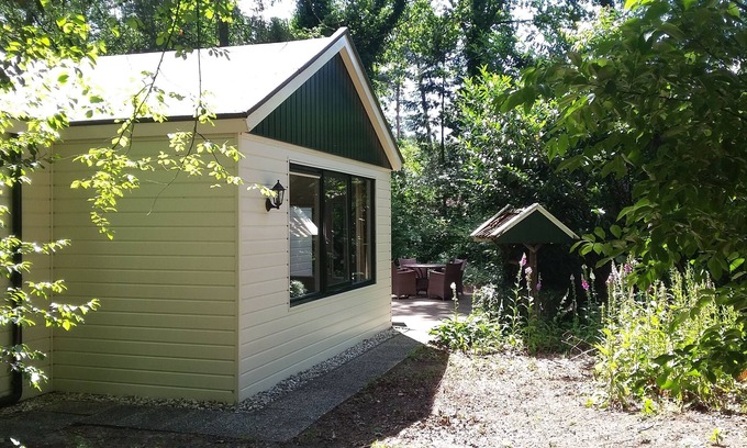 Rotbrink House | The Vechtdal cottage with fenced backyard. Your pet is very welcome!