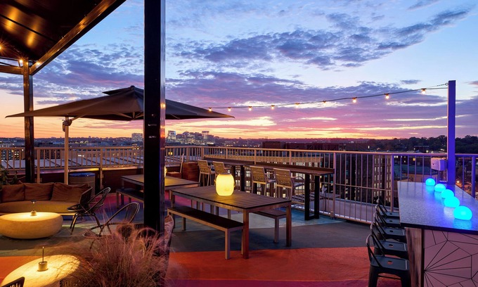 Dupont Circle Hotel | The Ven at Embassy Row, Washington, D.C., a Tribute Portfolio Hotel