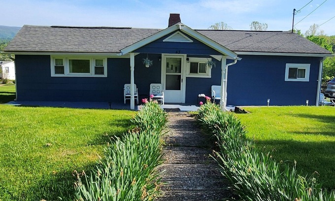Glen Wilton House | The Verge Street Villa!