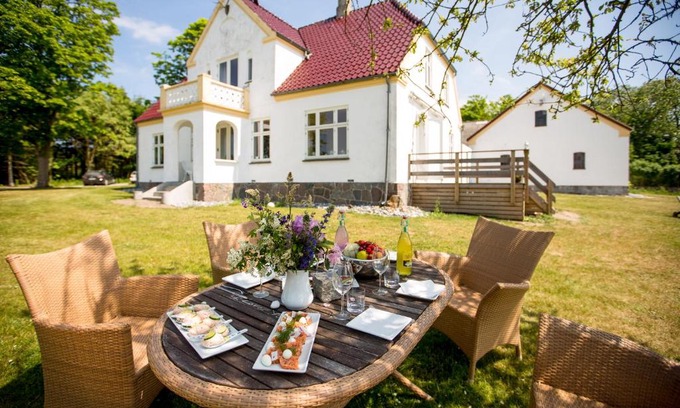 Borre House | The View