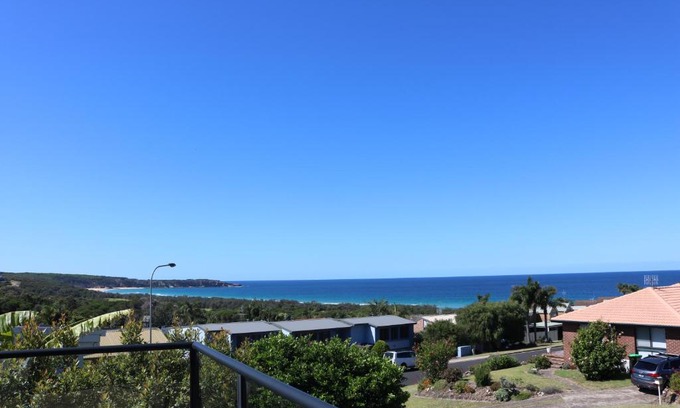 Tura Beach House | The Views - 3 or 4 Bedroom