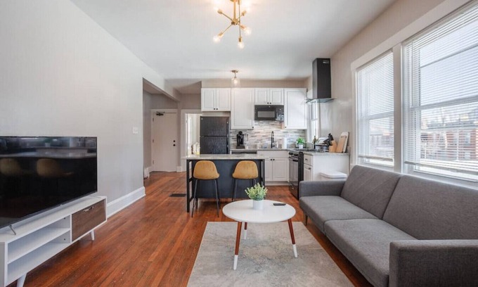 Covington Apartment | The Villa 1B Downtown Covington & by St. Elizabeth