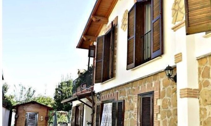 Valmontone Apartment | THE VILLAGE - Blue Room