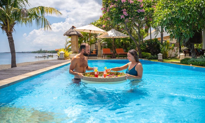 Dencarik Villa | The Villas North Bali Luxury Beachfront Relaxation