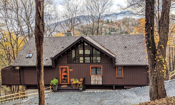 Seven Devils Cabin | THE WEEKENDER: A Boutique Mountain Retreat