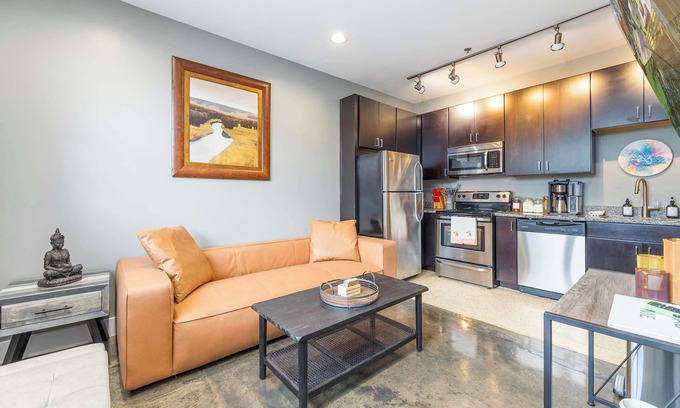 Roanoke Apartment | The West End Flats Su