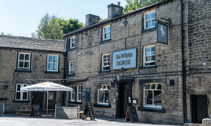 Hepworth Hotel | The White Horse Inn