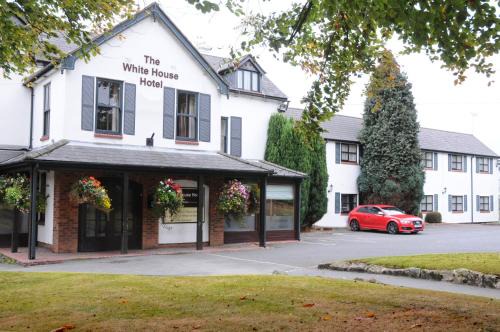 Muxton Hotel | The White House Hotel