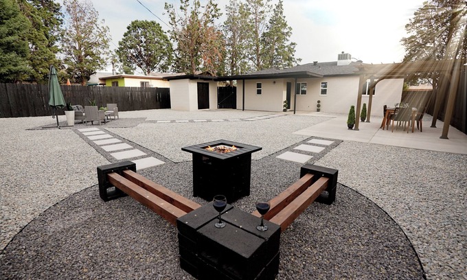 Northeast Heights House | The White House, Stylish Renovation, Central ABQ Retreat near Dining & Shopping.