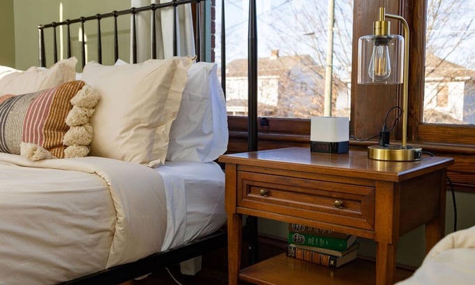 Roanoke House | The Winona House - Boutique Hotel Near Downtown