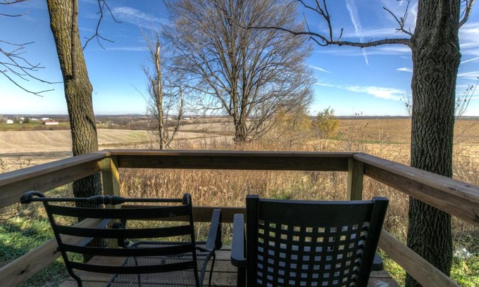 Dickeyville Hotel | The Wisconsin Wood Inn