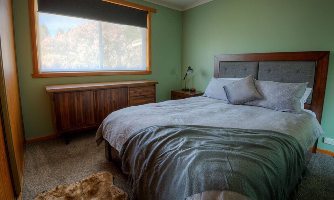 Waratah Villa | The Wombat Burrow - Waratah. For Cradle Mountain & Tarkine.