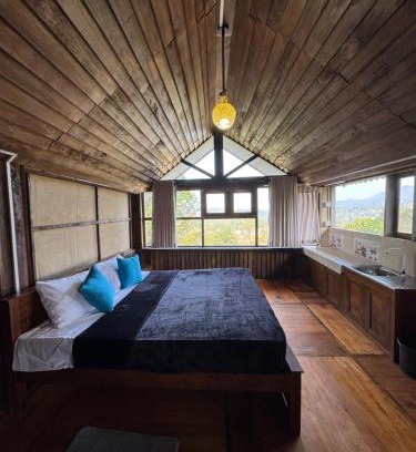 Bandarawela Ski Chalet | The Wood Top