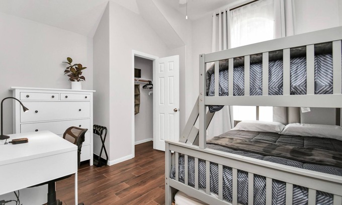 Alden Bridge House | The Woodlands-King Casa Bosque Luxury Retreat