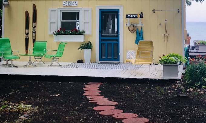 Northport House | The Yellow Cottage