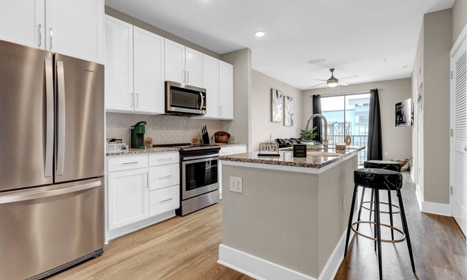 Dunwoody Apartment | THE ZEN/King Bed Master/ Fast Wi-Fi/Free Netflix