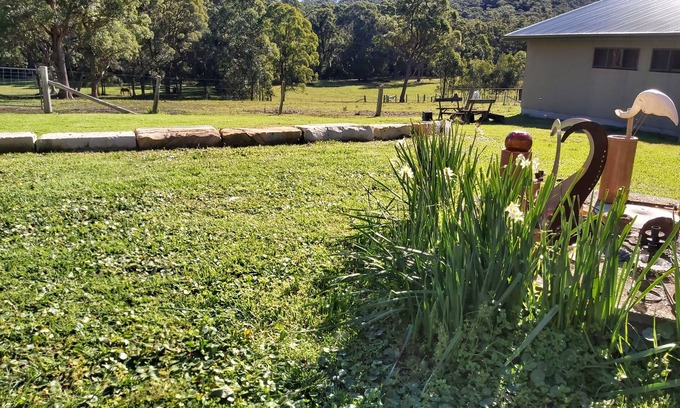 Mandalong House | There Bedroom Accessible Farm-Stay just 1.5 hours drive North from Sydney NSW