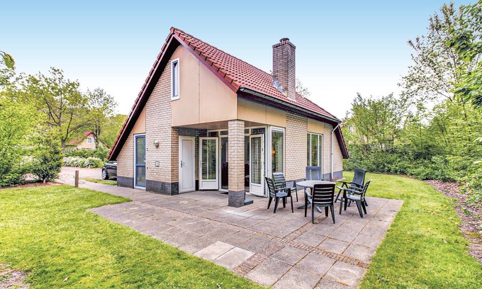 Municipality of Dalfsen House | This 6-person vacation home in Dalfsen - Overijssel is especially popular with families.
