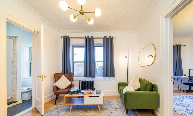 East Avenue Apartment | This apartment is a 1 bedroom(s), 1 bathrooms, located in Rochester, NY.