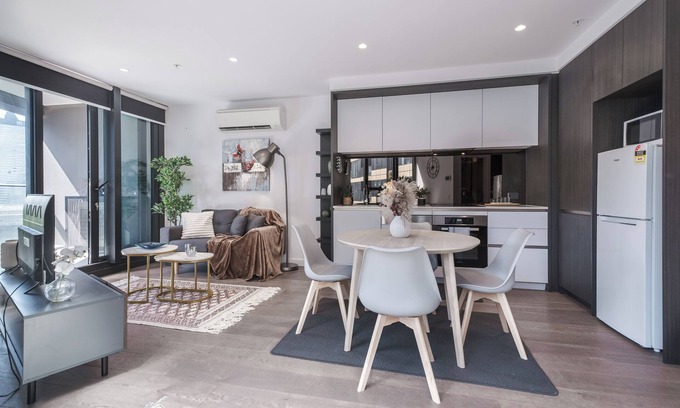 Docklands Apartment | This apartment is a 1 bedroom(s), 1 bathrooms, located in Docklands, VIC.