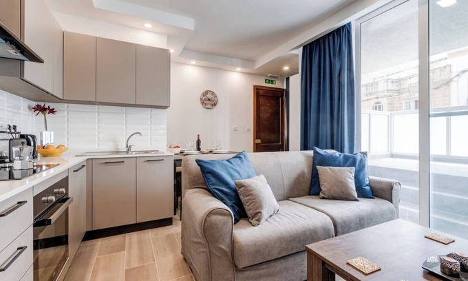 Tal-Ghoqod Apartment | This apartment is a 1 bedroom(s), 1 bathrooms, located in Is-Swieqi, null.