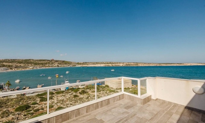 Għadira Apartment | This apartment is a 2 bedroom(s), 1 bathrooms, located in Il-Mellieħa, null.
