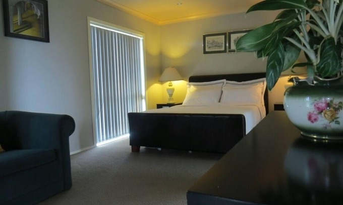 Miranda House | This beautiful cottage welcomes you with unique br