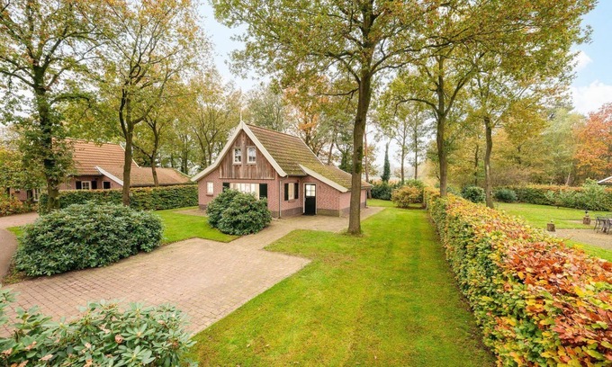 Hoge Hexel House | This comfortable luxury villa is located in the relatively newly established vacation complex Buitengoed Het Lageveld.