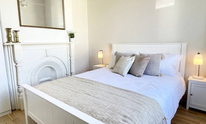 South Fremantle House | This house is a 1 bedroom(s), 1 bathrooms, located in South Fremantle, WA.