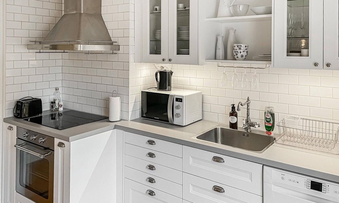 Alingsas House | This tasteful vacation home welcomes you to the café town of Alingsås on beautiful Lake Mjörn.