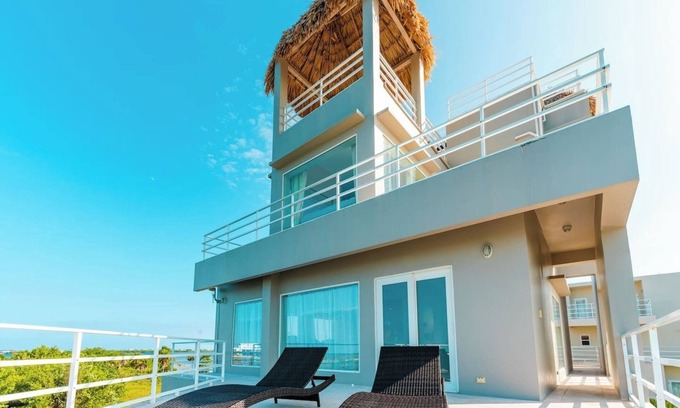 San Pedro Villa | This villa is a 5 bedroom(s), 5 bathrooms, located in San Pedro, Ambergris Caye.