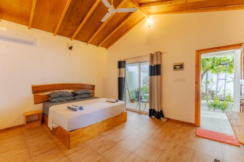 Thoddoo House | Thoddoo Sun Sky Inn, Maldives