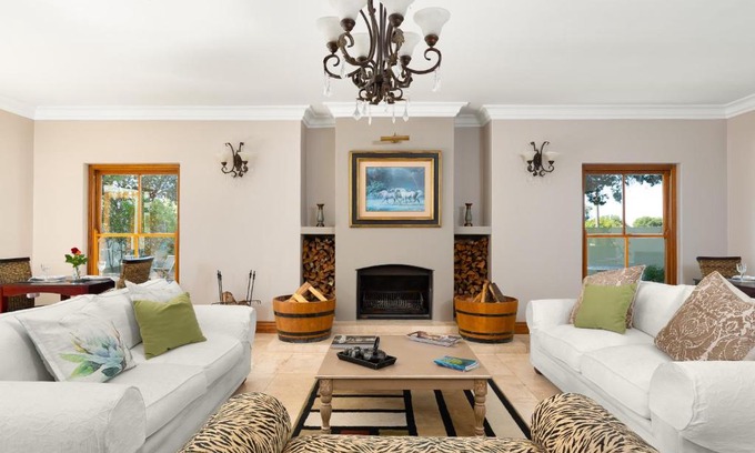 Plumstead House | Thomson's Accommodation