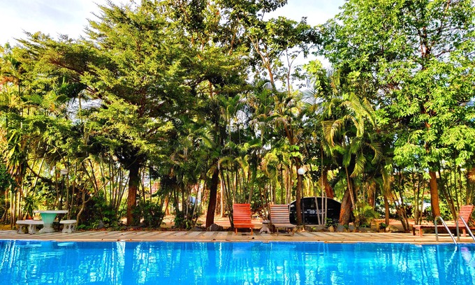 Prasat Hotel | Thongpaeka Hotel