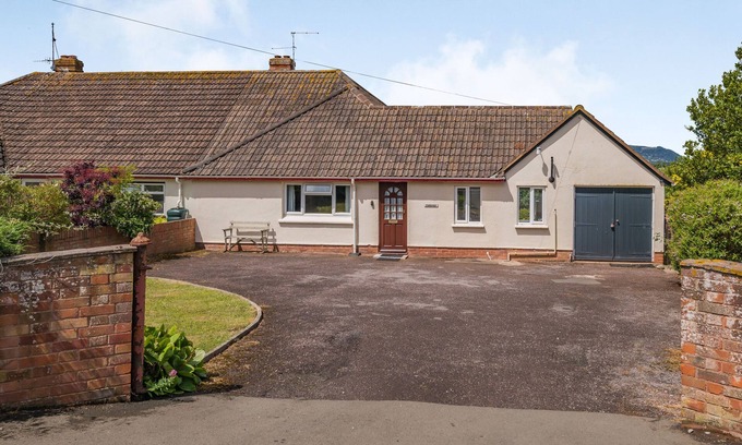 Blue Anchor House | THORNBY, family friendly, with a garden in Blue Anchor