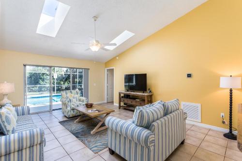 Sunridge Woods Villa | Three Bedroom 2 Bathroom Disney Vacation Home