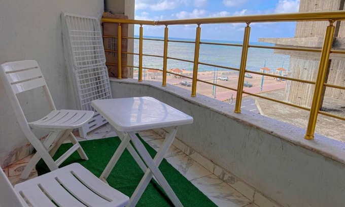 Bab Sharqi Apartment | Three-Bedroom Apartment - Corner Sea View