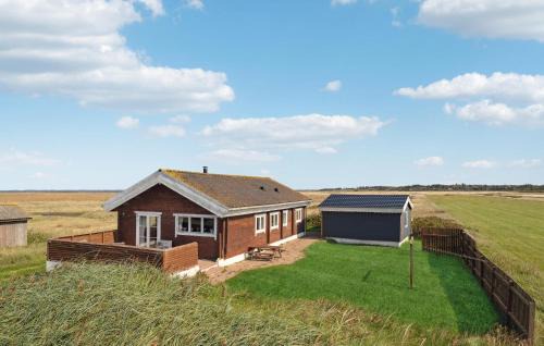 Fjand Badeby House | Three-Bedroom Holiday Home In Ulfborg