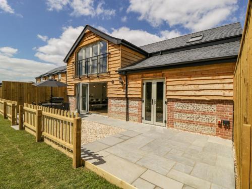 Thornicombe House | Threshing Barn