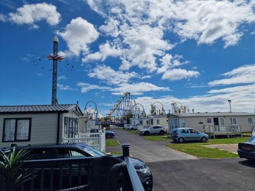 Skegness House | Thrillseeker - next to Fantasy Island, Ingoldmells, dog friendly