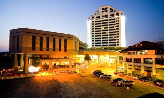 Trang Hotel | Thumrin Thana Hotel