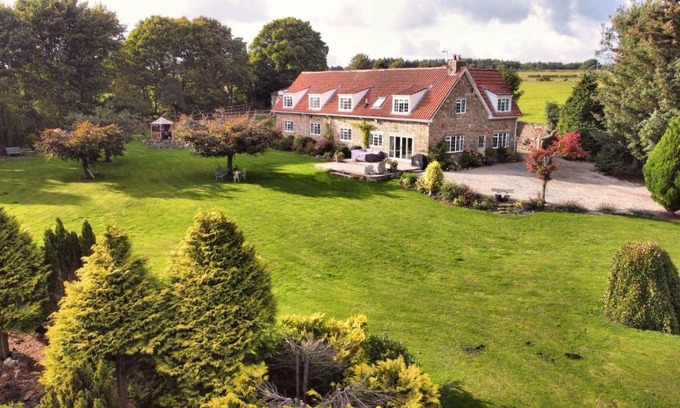 Pickering Bed & Breakfast | Ticketyboo Suites